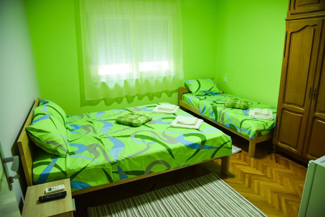 Prenociste Pilot Hotel Ni Exterior foto