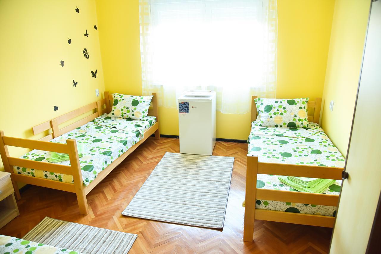 Prenociste Pilot Hotel Ni Exterior foto